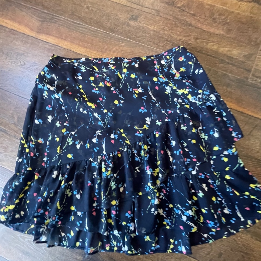 Banana Republic Ruffle Fit & Flare Navy Floral Skirt, Excellent Condition